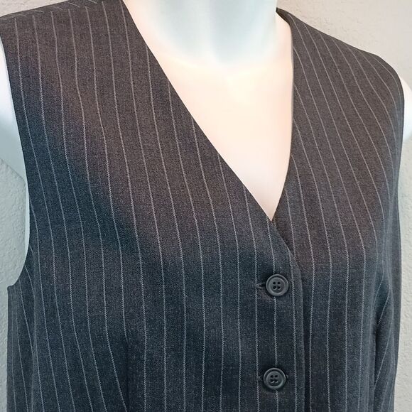 Laura Scott  Dark Gray / White Pinstripe Button Down Vest sz 14p Business Casual - Picture 6 of 7